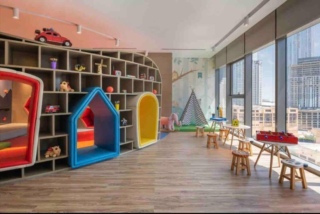 Chic One Bedroom With Full Sea View * Dubai